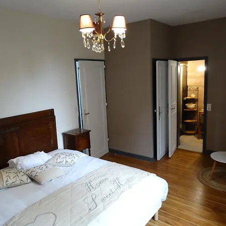 Le Cedre Bleu - Bed & Breakfast Chatenois (Jura)