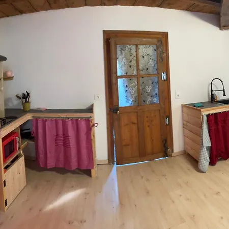 Le Cedre Bleu - Bed & Breakfast Chatenois (Jura)